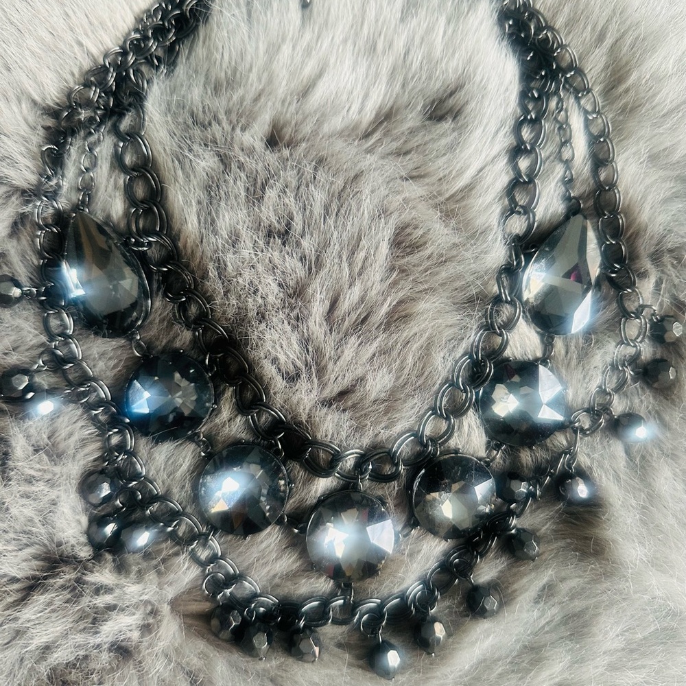 Elegant Black Statement Necklace